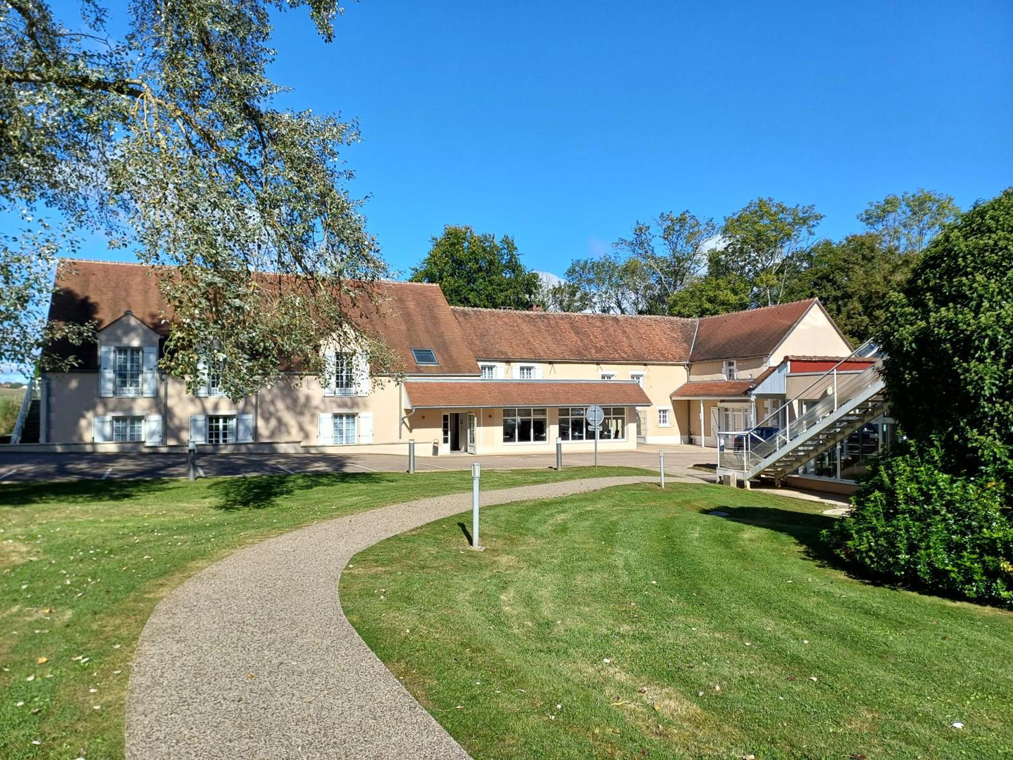 Logis Hotel Restaurant Le Moulin De La Coudre Venoy Esterno foto